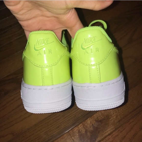 LAST ONE!! New Size 7.5 Nike Yellow Air Force Ones - Picture 4 of 6